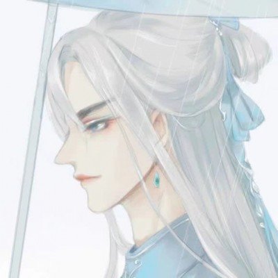 男子在楼顶斜坡种百盆菜 社区回应