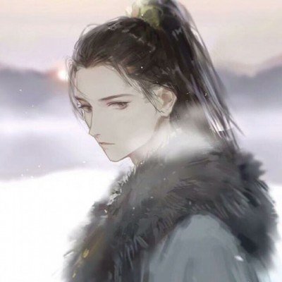 崔丽丽身着职业装出庭
